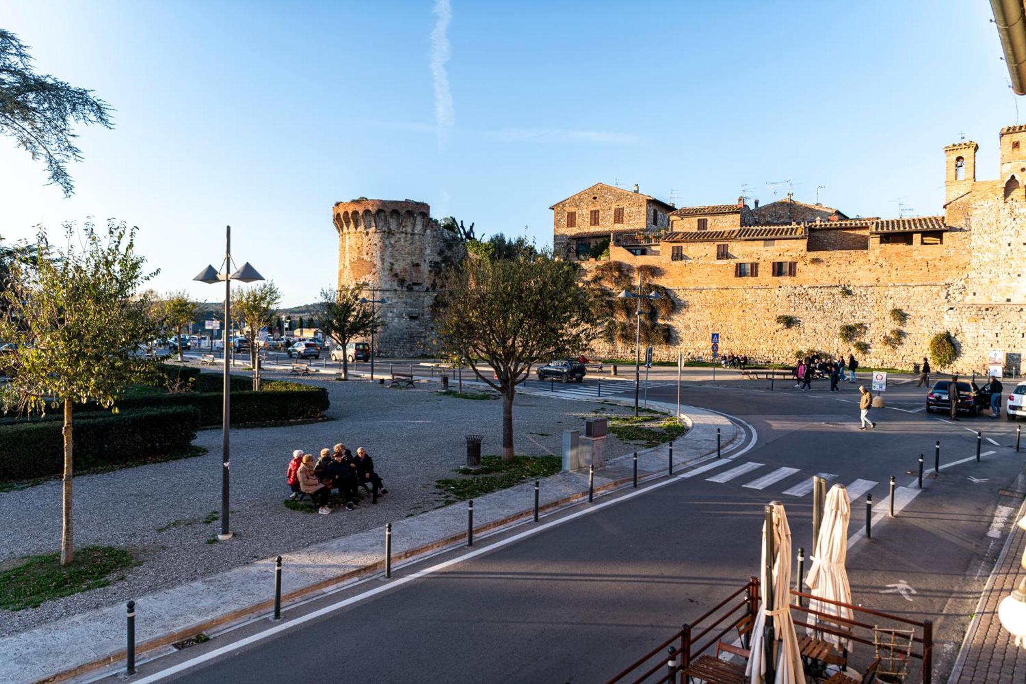Bellavista Free Parking City Center San Gimignano Luaran gambar