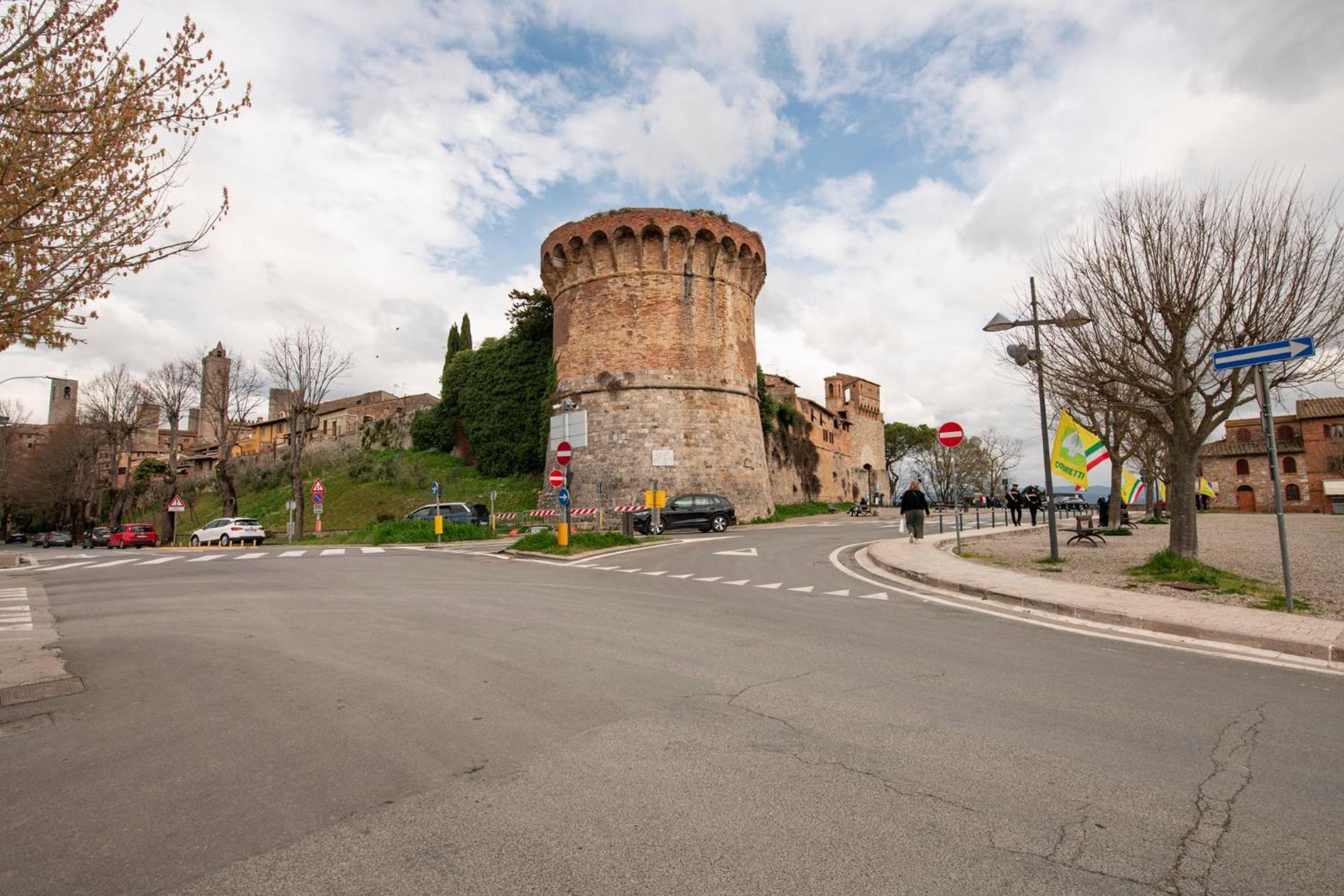 Bellavista Free Parking City Center San Gimignano Luaran gambar